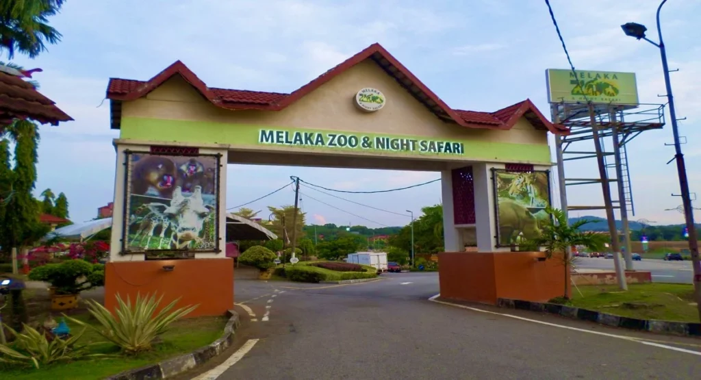 Melaka Zoo: Best places to visit in Melaka.